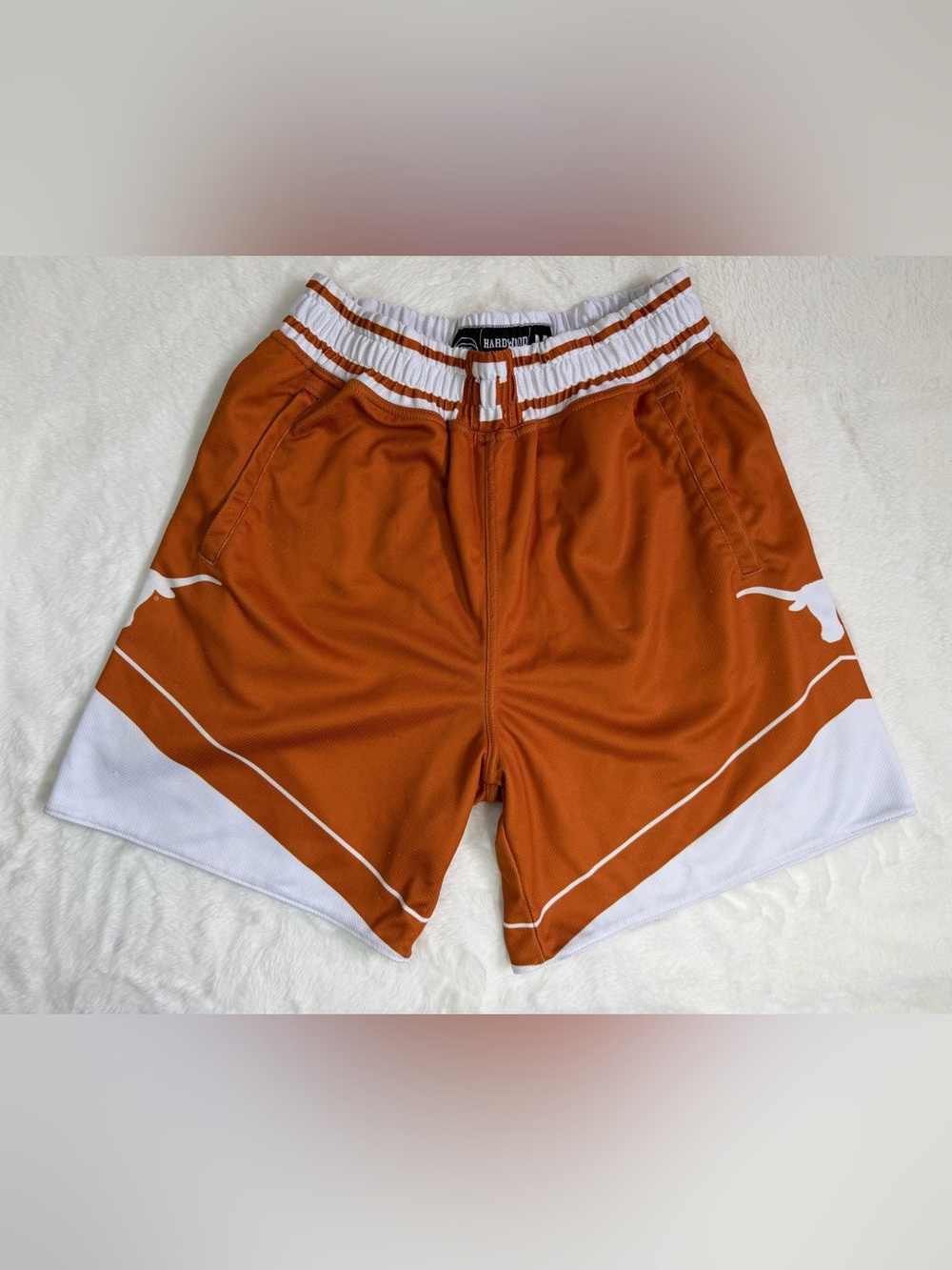 19Nine Hardwood History Texas Longhorns Basketball Shorts Men’s Size M NCAA